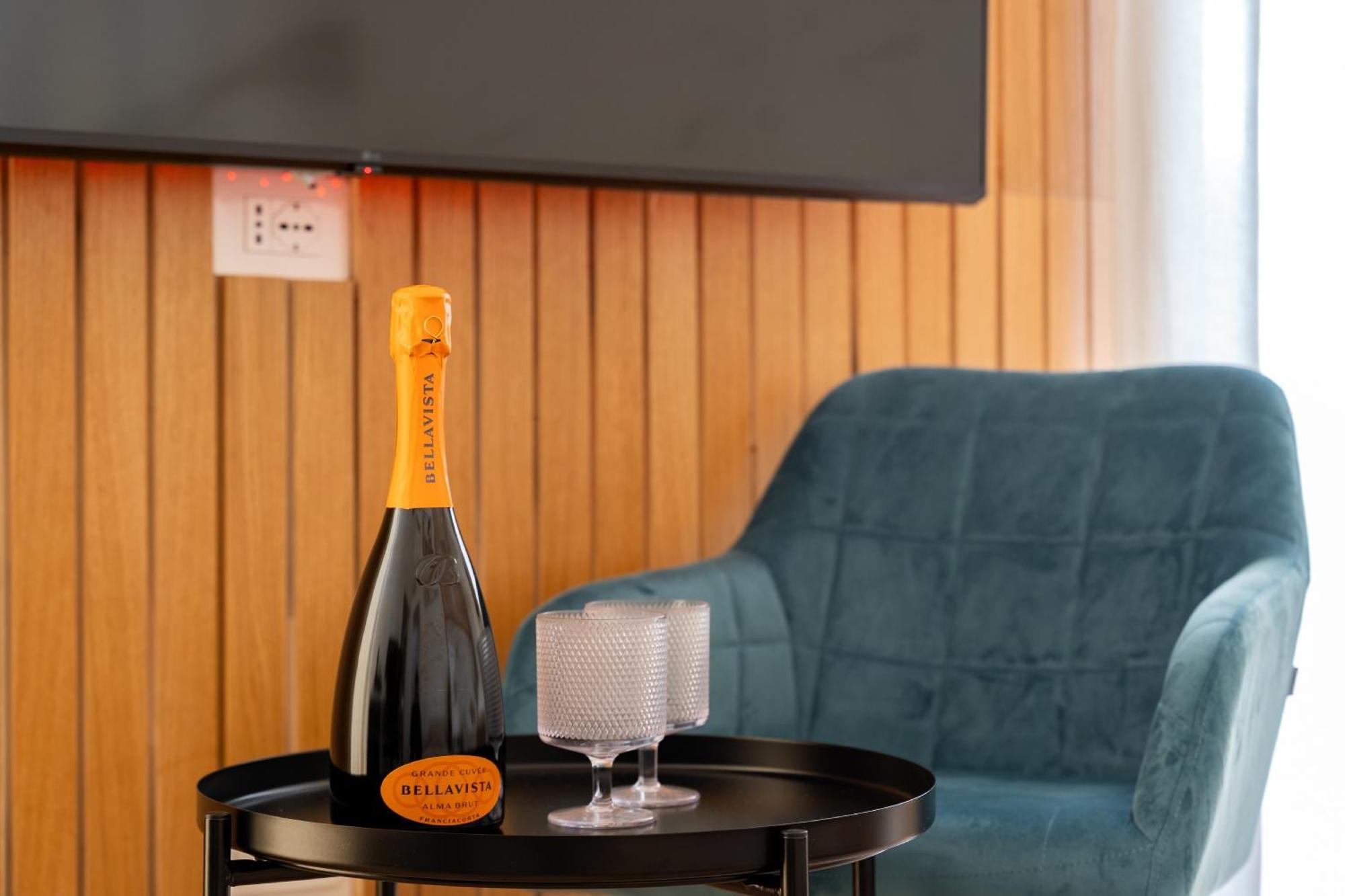 New Elegance Suites Guesthouse Oristano Eksteriør bilde